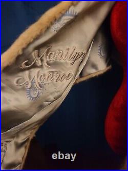 Marilyn Monroe Owned & Worn Fur Stole Monogrammed full name Sydney Guilaroff